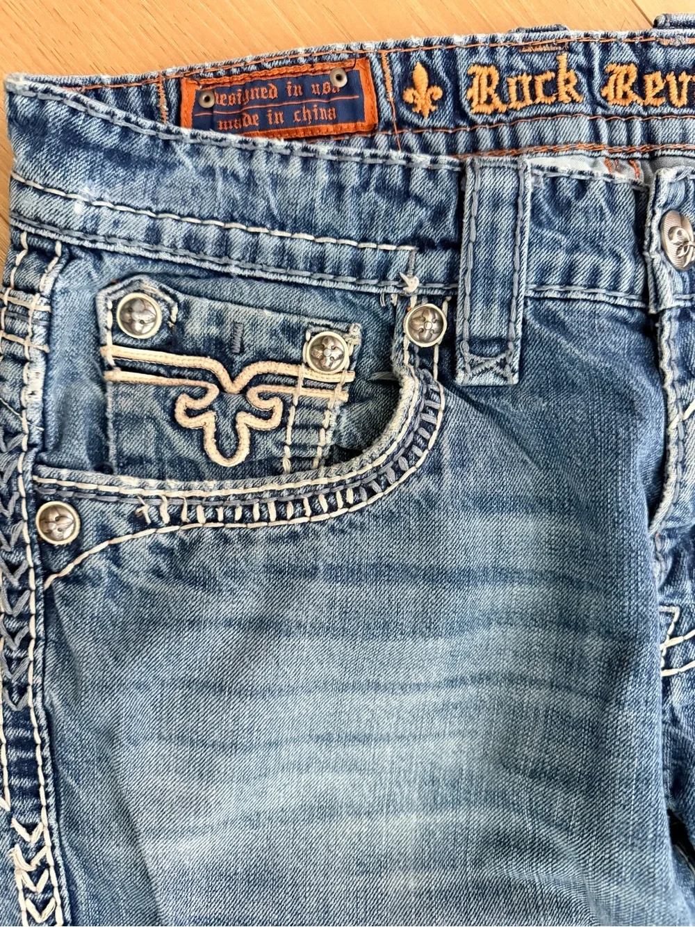 Rock Revival Mens Medium Blue Boot Cut Jeans with Contrast Stitching
